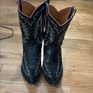 Women's Black and Pink Western Boots
Love boots just to tight these days